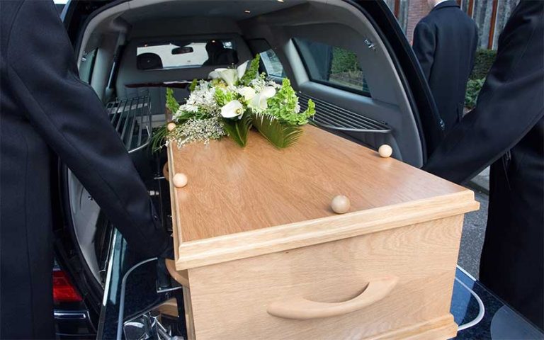 prețuri servicii funerare Bacău